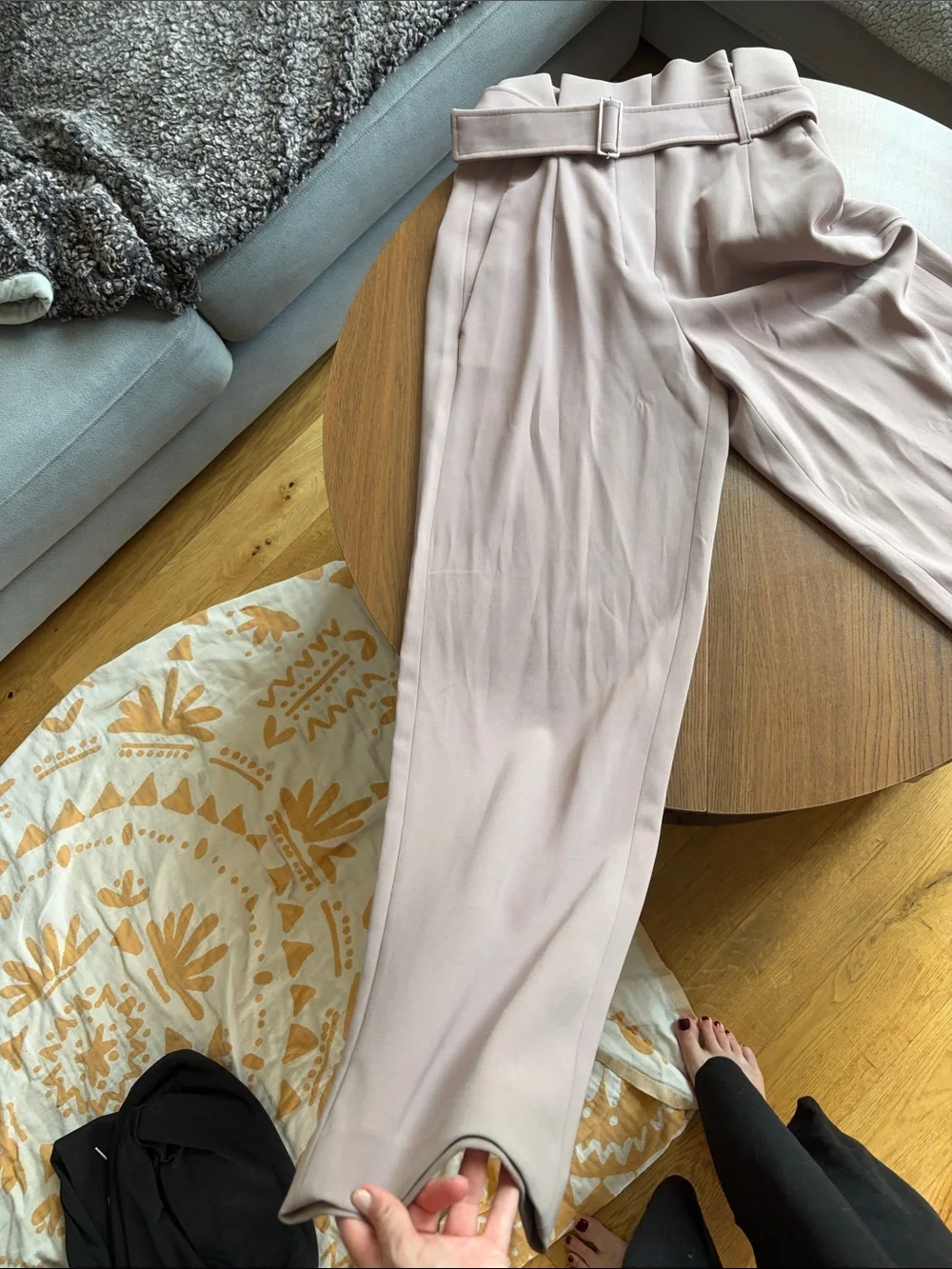 High-Waist Paperbag Belted Women's Shorts in Light Taupe